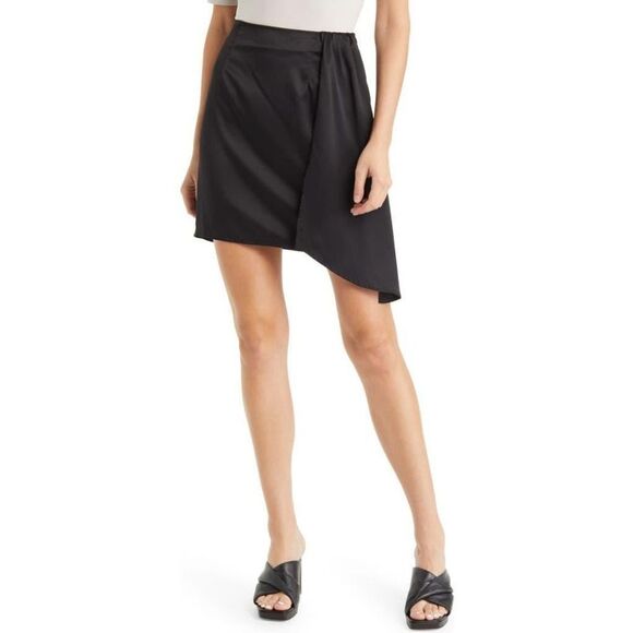 Vero Moda Kayla Asymmetric Mini Skirt NWOT - Picture 2 of 11